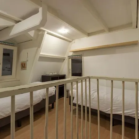Utrechtsestraat Bed & Breakfast *